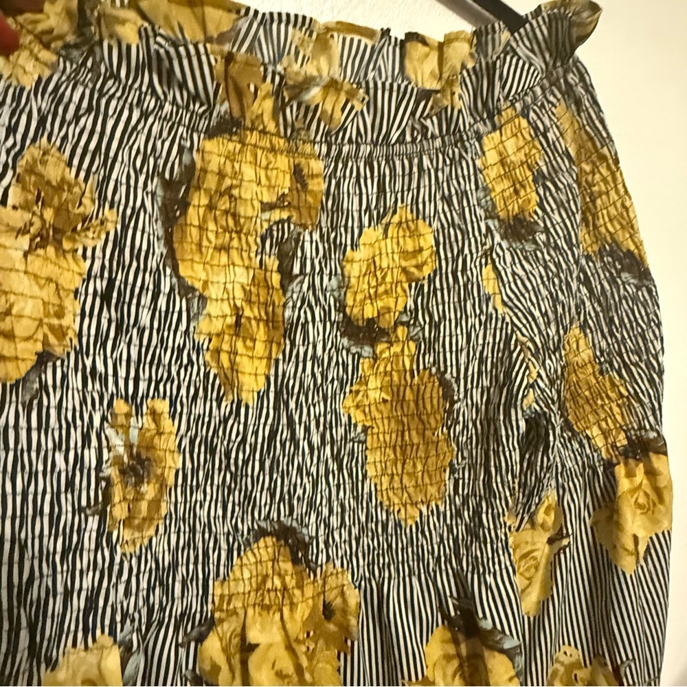 Mileage Yellow Floral with Black Striped Blouse 2X - Picture 7 of 7